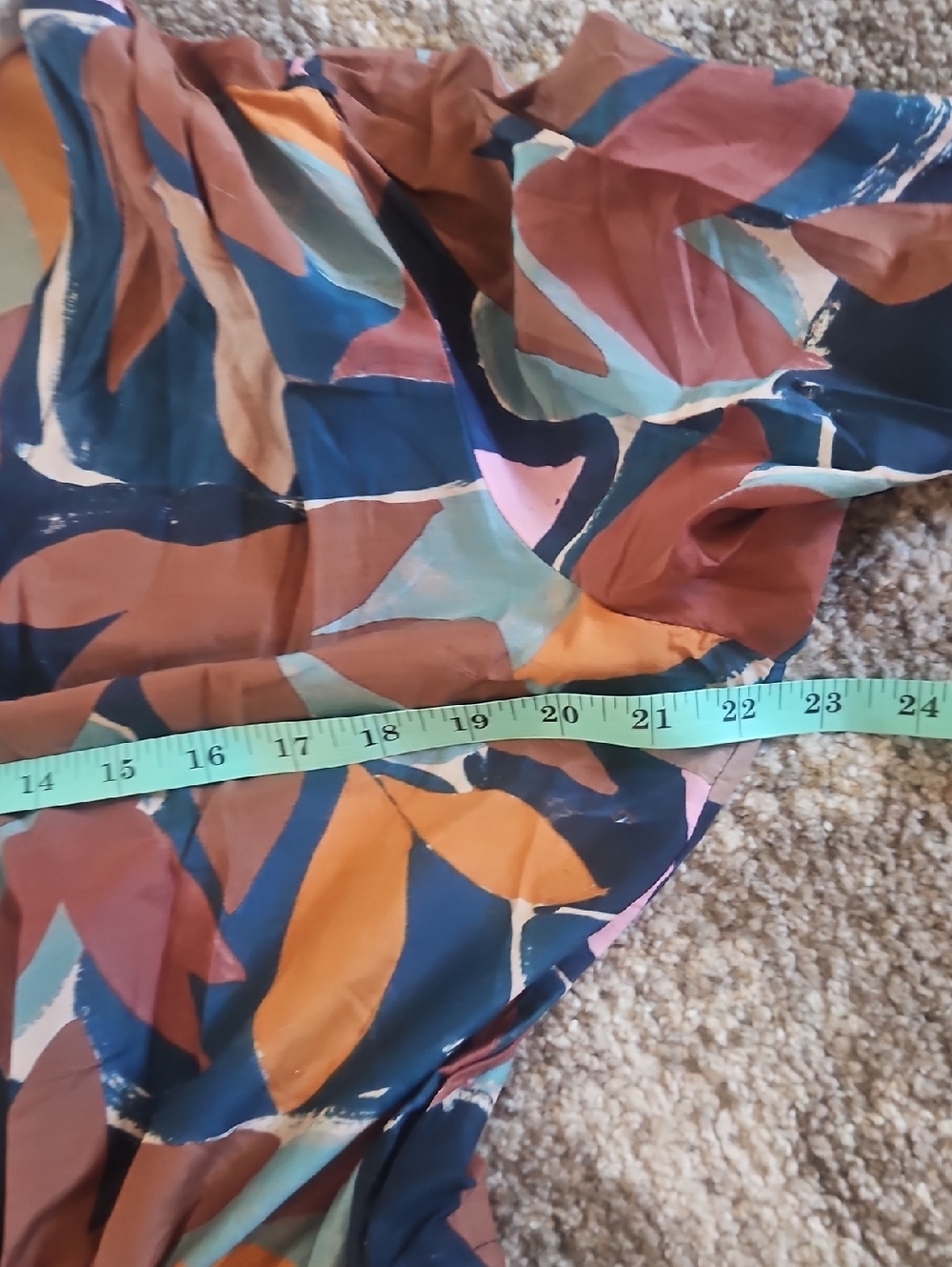 Trovata Ainsley Dress in Foliage Print - Picture 8 of 9